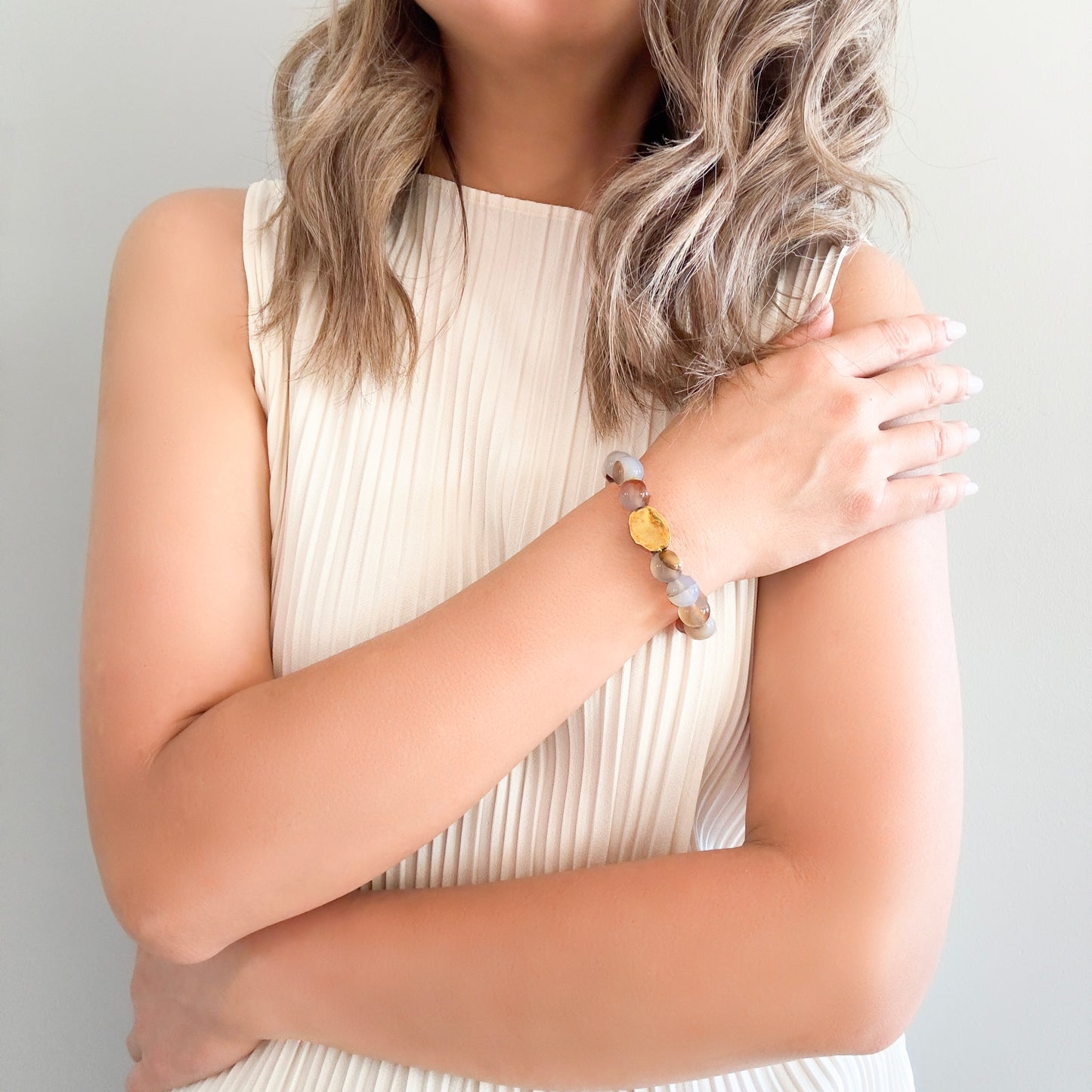 Creativity Bracelet with Orange Agate and Yellow Gold Bead