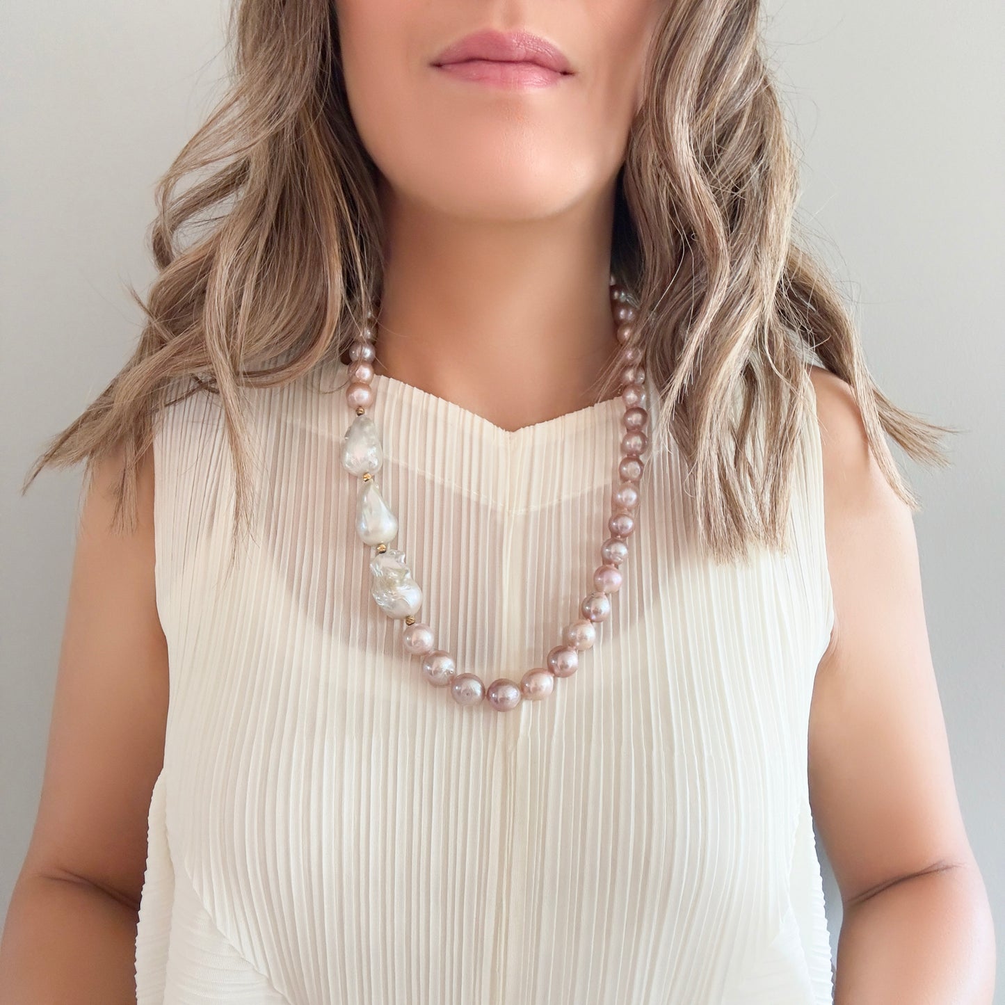 Inner Peace Necklace with Baroque and Pink Pearl