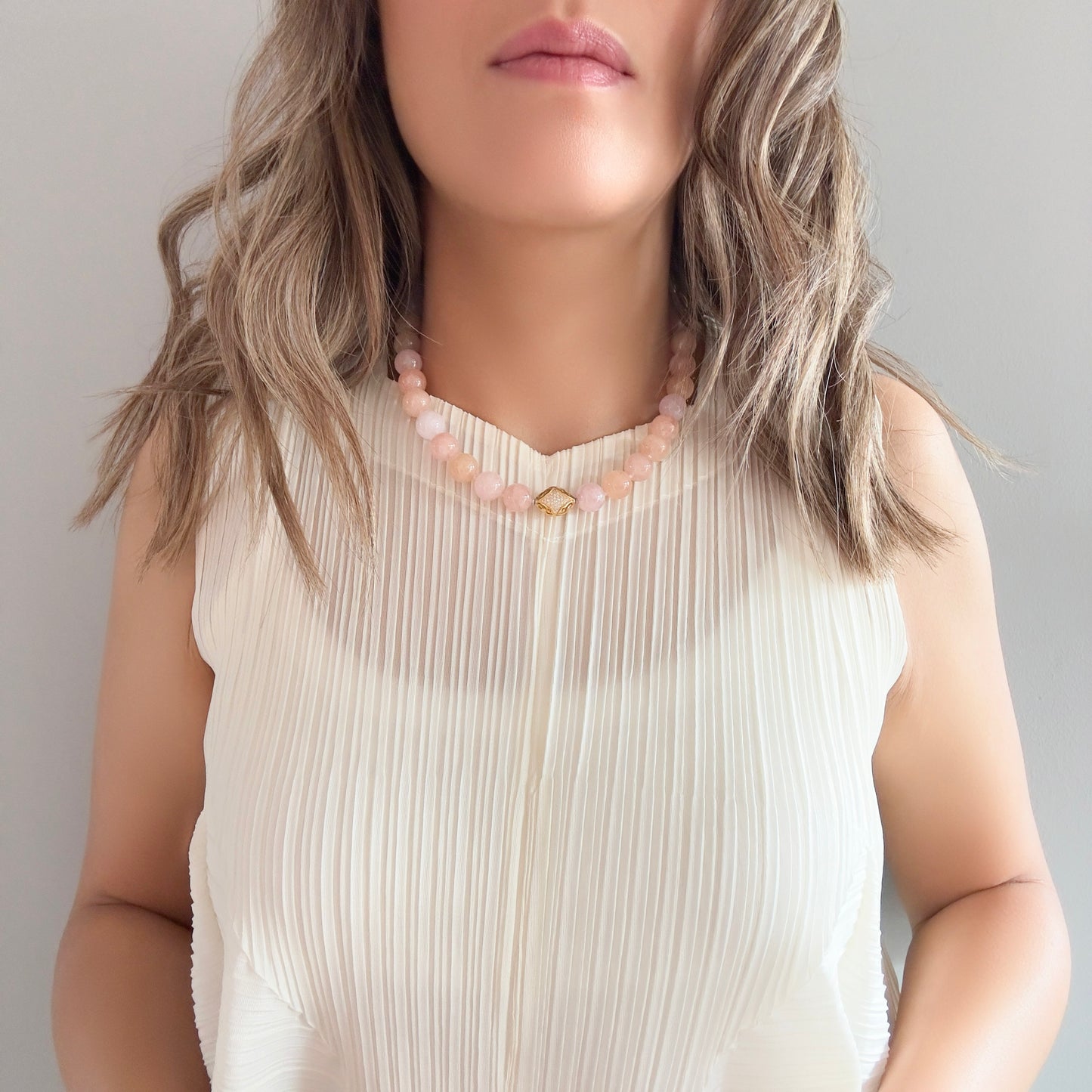 Love Necklace with Morganite and Gold