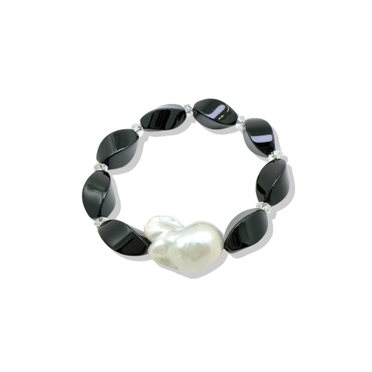 Protection Bracelet with Black Onyx, Clear Quartz and Freshwater Baroque Pearl