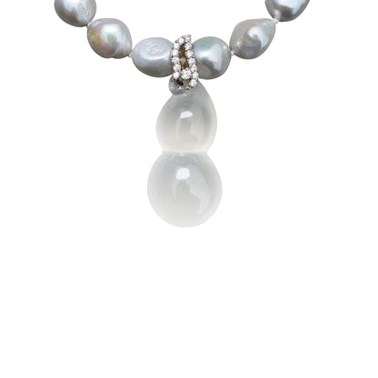 Harmony Necklace – Silver Freshwater Pearl & White Agate Gourd